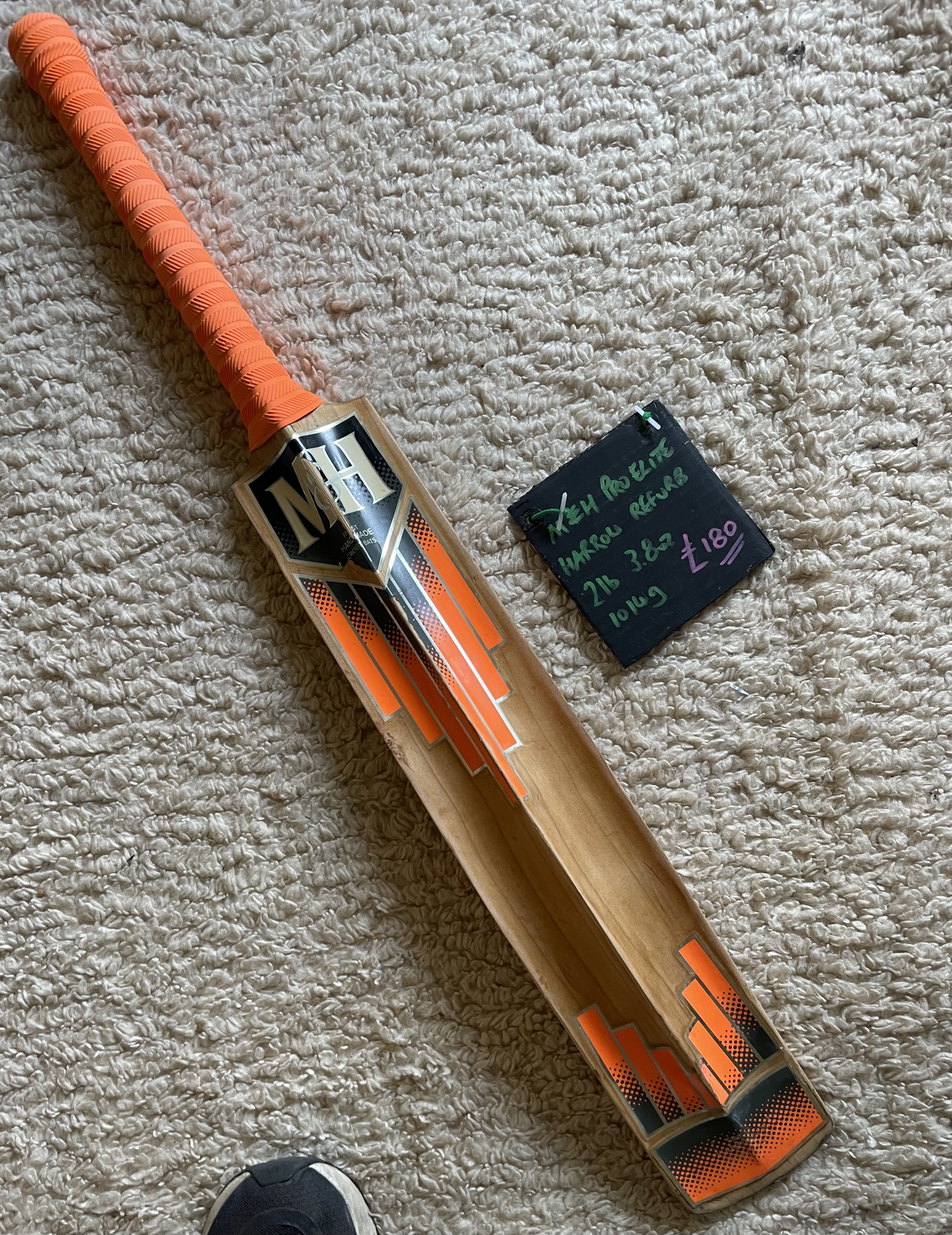 M&H Millichamp & Hall Pro Elite (Orange) Harrow 2.3 refurbished cricket bat