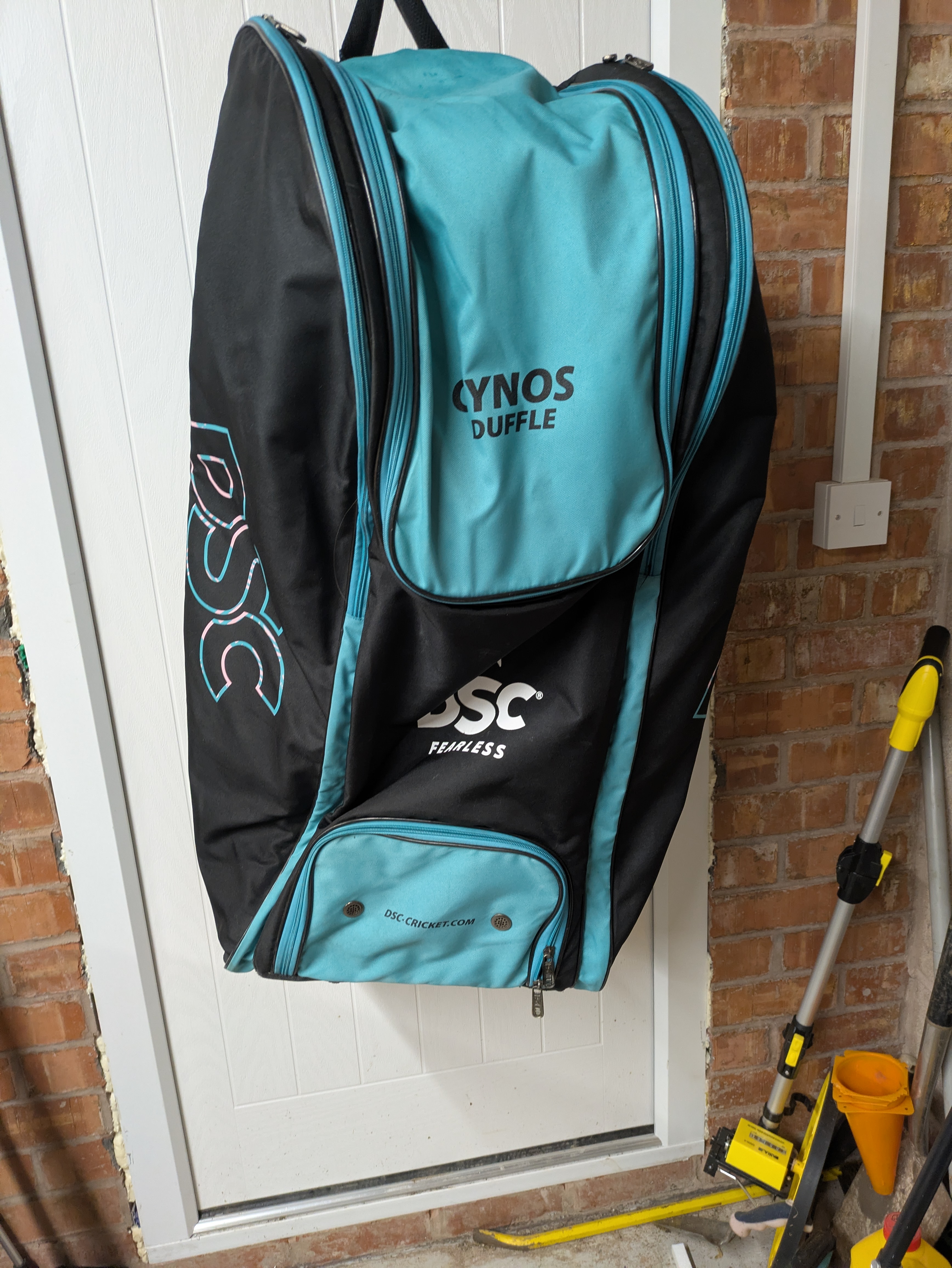 DSC Cynos Duffle wheelie cricket kit bag 