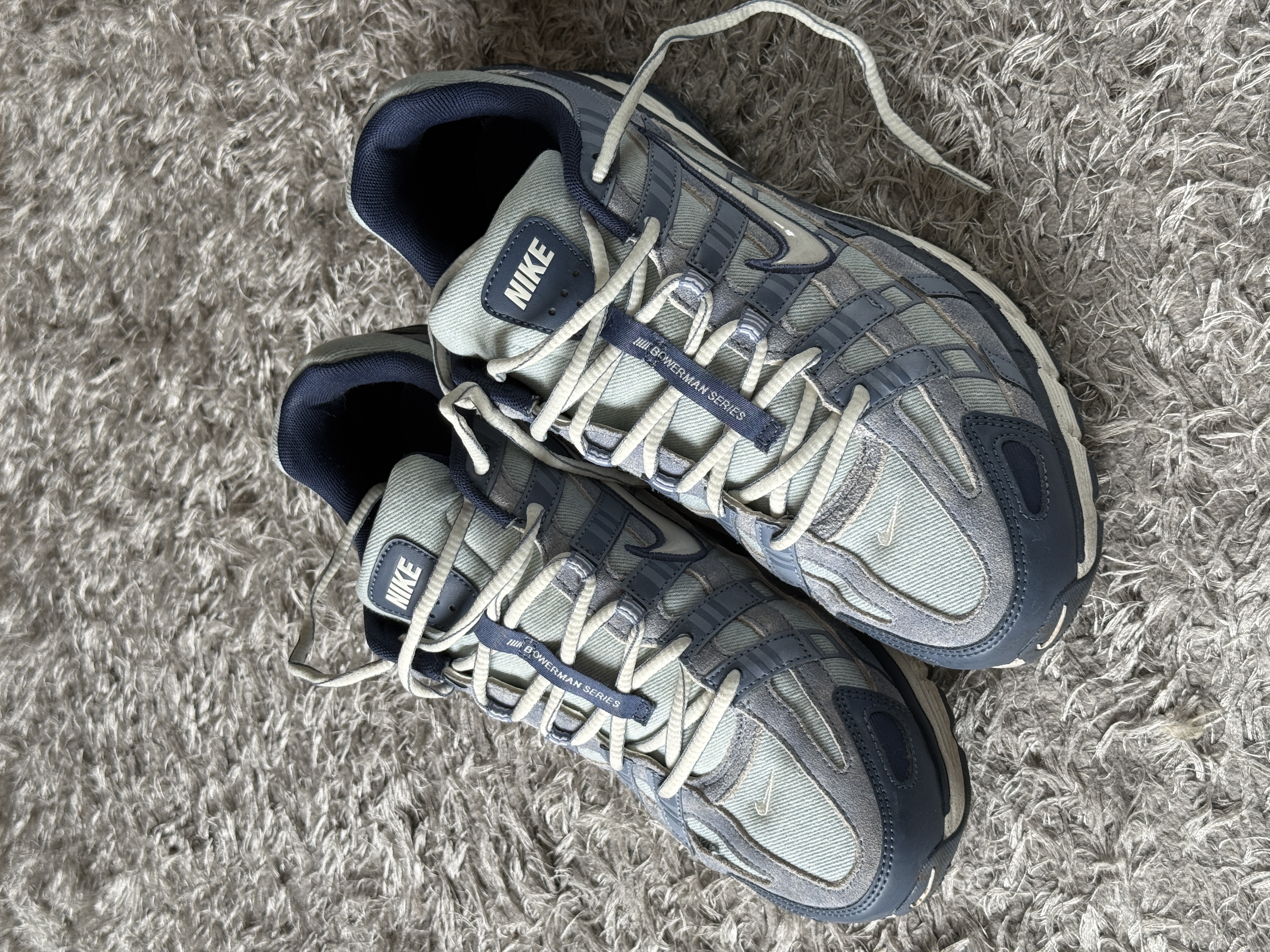 Nike P6000 size 11 