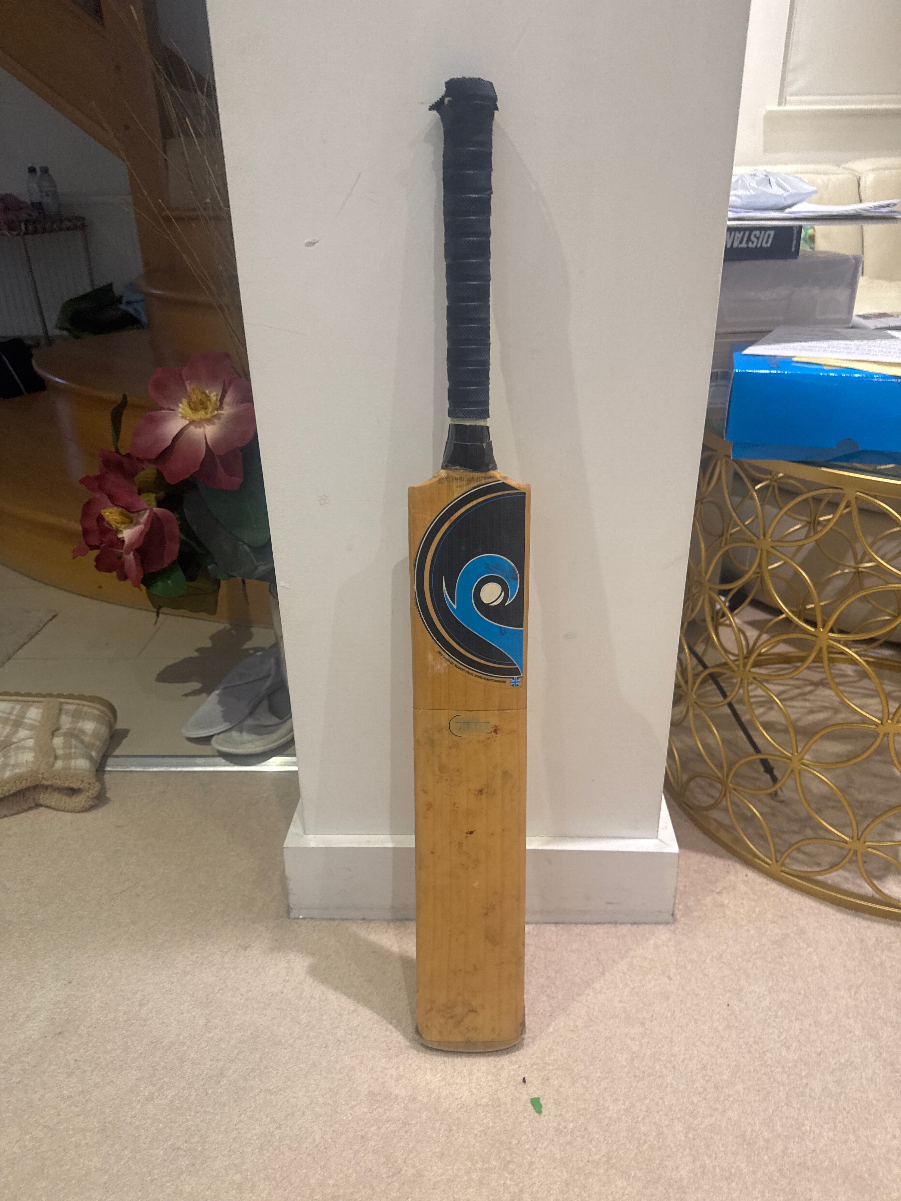 Blueroom Harrow cricket bat