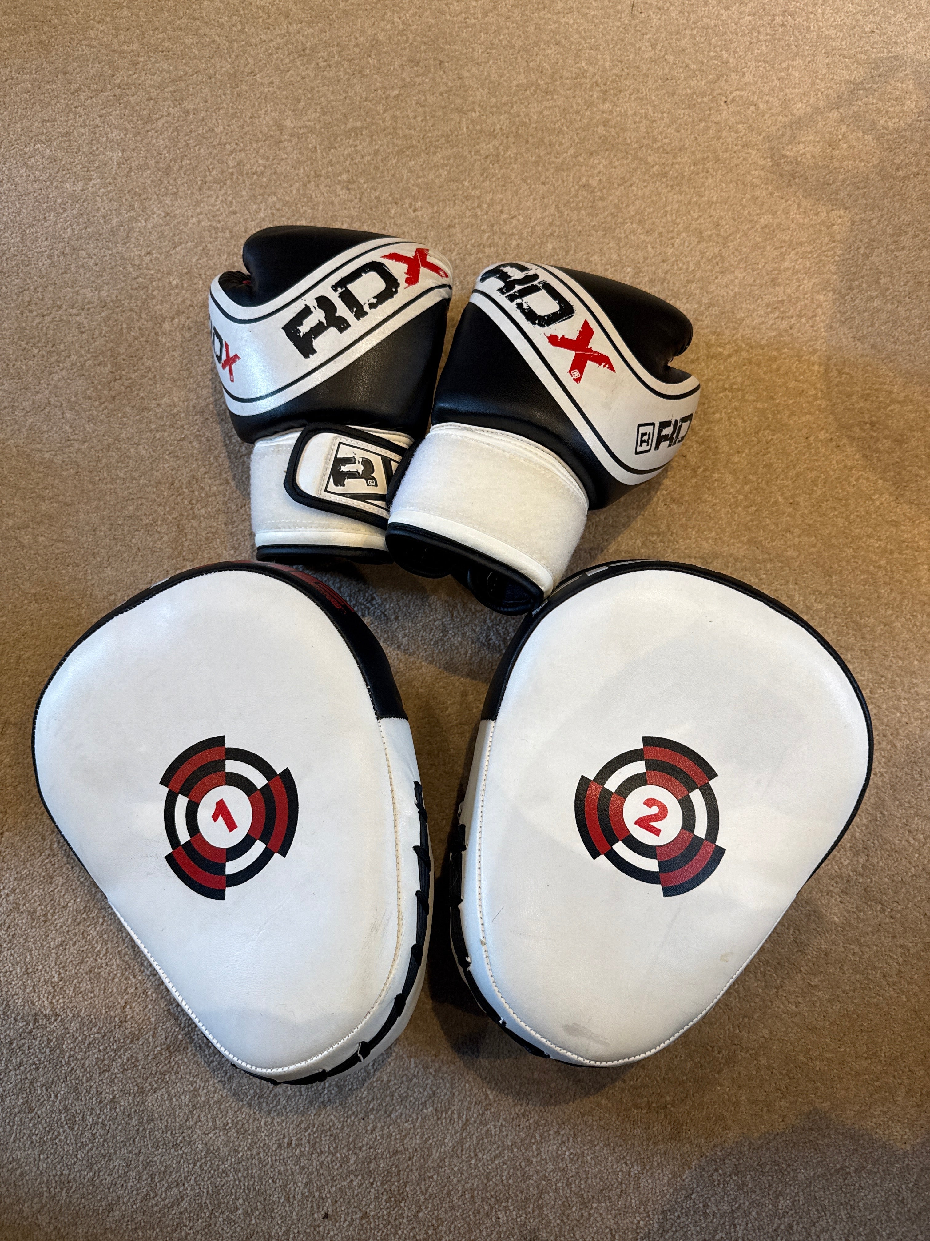 RDX 6oz Childs Boxing Gloves and Pads - White and Black